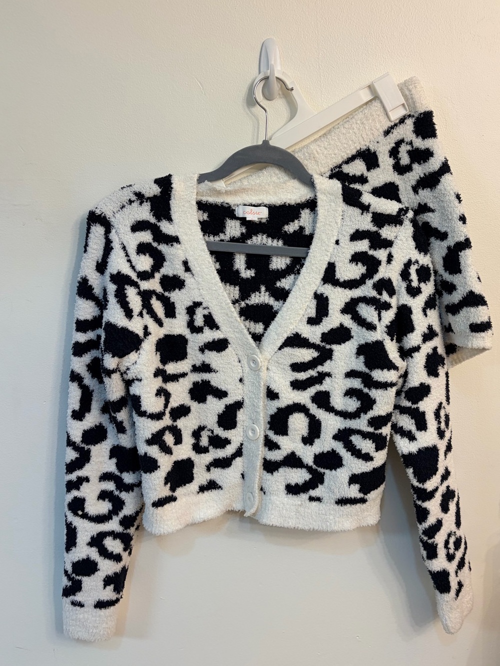 Colsie Black & White Animal Print V-Neck Cardigan and shorts lounge set